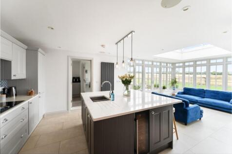 Kitchen/Breakfast/Family Room