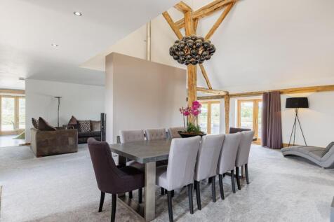 Dining &amp; Living Area