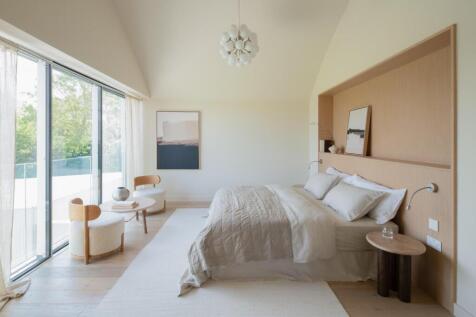 Halfyard Barn Principal Bedroom