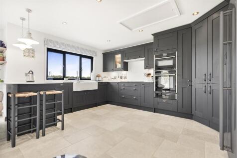 Kitchen/Living Area