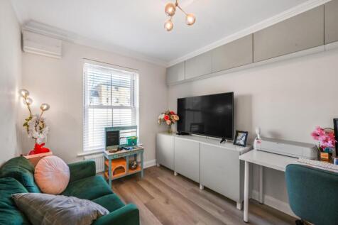 Playroom/Family Room