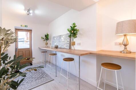 Breakfast Room