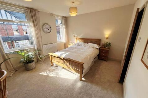 6 - CC - FBedroom.jpg