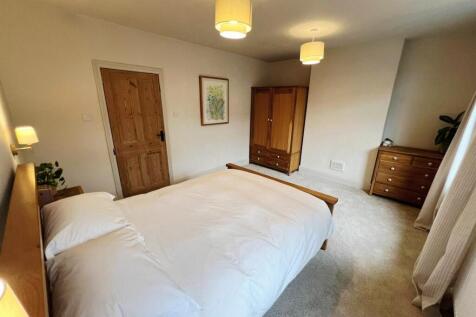 7 - CC - Fbedroom2.jpg