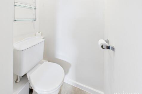 CAM05659G0-PR0030...