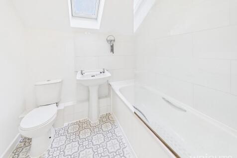 CAM05659G0-PR0024...