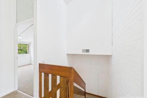 CAM02796G0-PR0415...