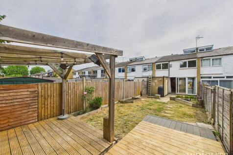 CAM02796G0-PR0415...