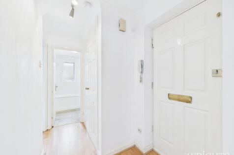 CAM02796G0-PR0350...