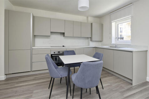 flat 2 iris hse-4...
