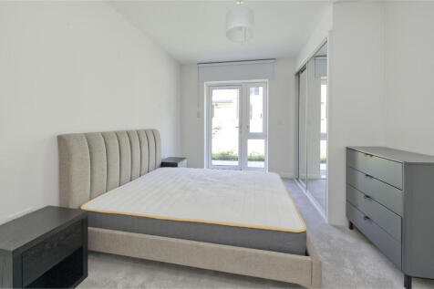 flat 2 iris hse-4...