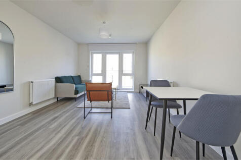 flat 12 iris hse-...