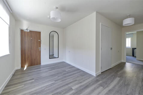 flat 6 iris hse-4...