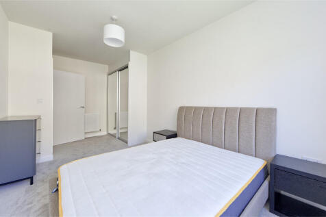 flat 7 iris hse-4...
