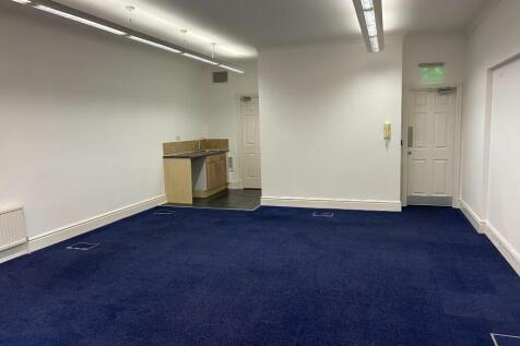 2nd floor rear