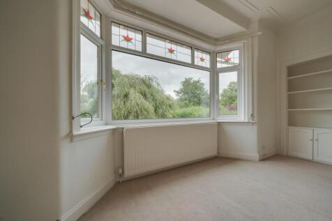 Family/dining room