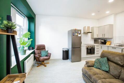 Lounge / Kitchen