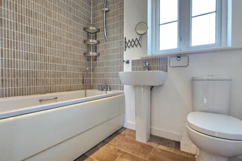 Main bathroom