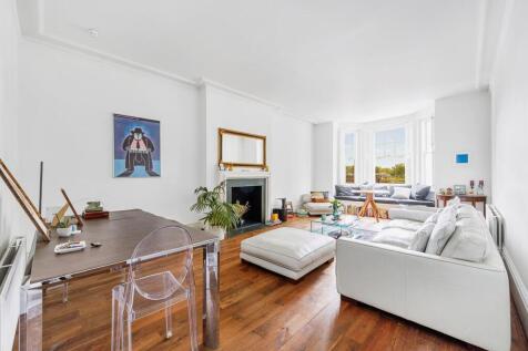 38 Esmond Gardens-3.jpg