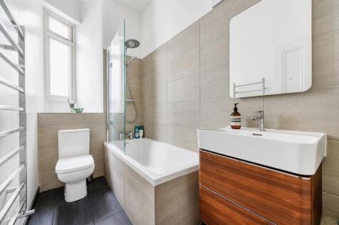 38 Esmond Gardens-12.jpg