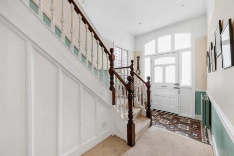 15 St Albans Avenue-24.jpg