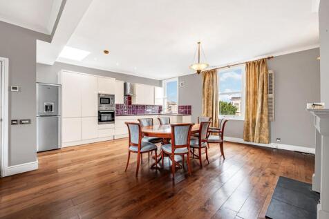 FFF - 25 Boscombe Road-8.jpg