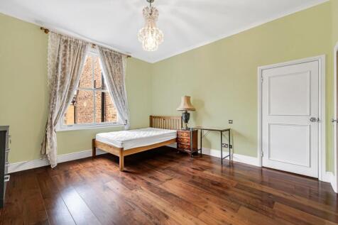 FFF - 25 Boscombe Road-13.jpg
