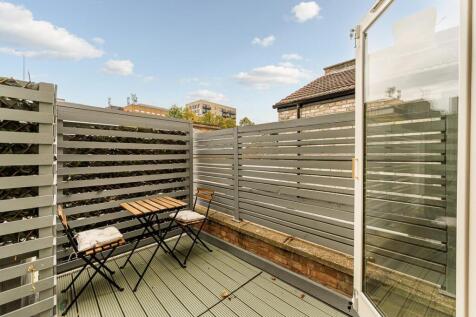 20b The Avenue-6.jpg