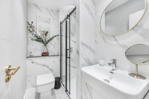 20b The Avenue-11.jpg