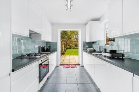 56 Paxton Road-6.jpg