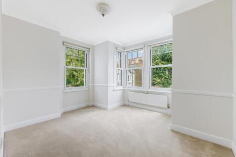 Low res - Flat 3 - 38 Fauconberg Road (8).jpg
