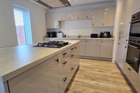 kitchen b.jpg