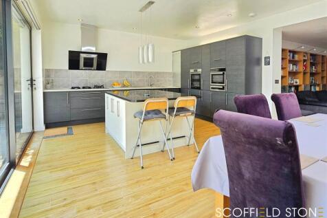 Open Plan Lounge &amp; Kitchen/Diner