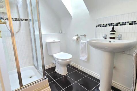En Suite Shower Room