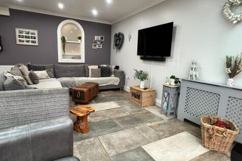 Kitchen / Family Room