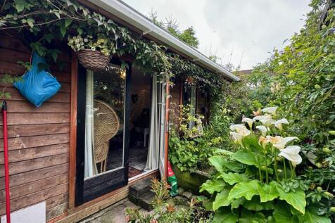 Garden room