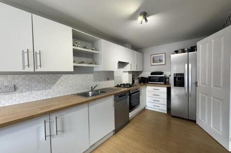 Kitchen/ dining room
