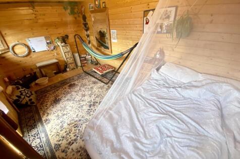 Summer House/Garden Room
