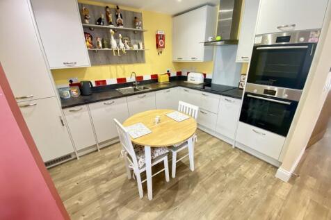 Lounge/Kitchen/Dining Room