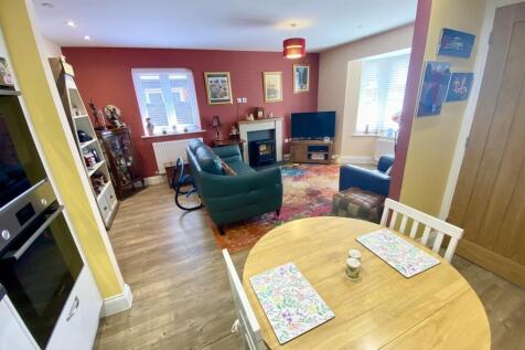 Lounge/Kitchen/Dining Room