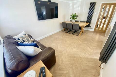 Kitchen / Dining / Living Room