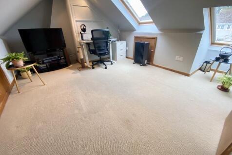 Bedroom 4/Office