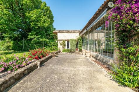 Property Image 8