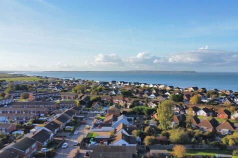 26 Kimberley Grove - drone v3a.jpg