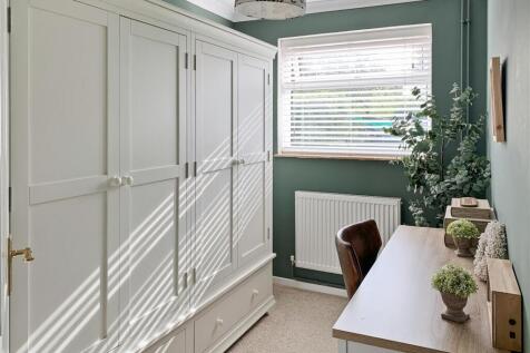 New Bed 3-32280460.jpg