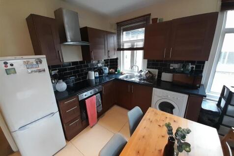1. Kitchen.jpg