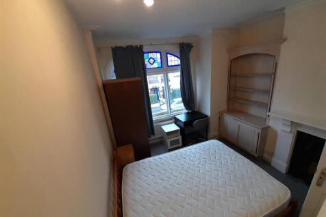 5. bedroom 3.jpg