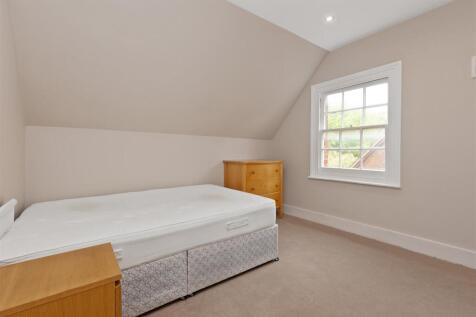 38 Woodstock Road Ph7.jpg