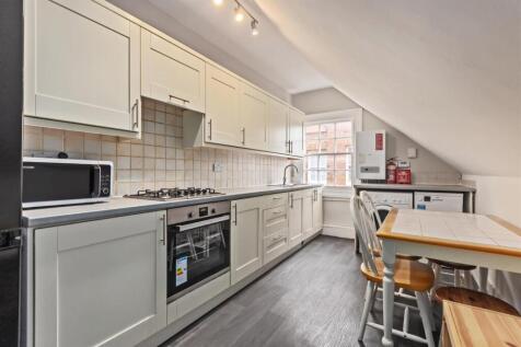 38 Woodstock Road Ph11.jpg