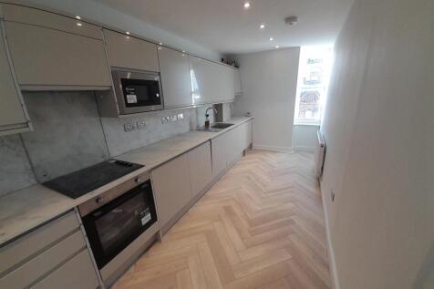 1. Kitchen.jpg